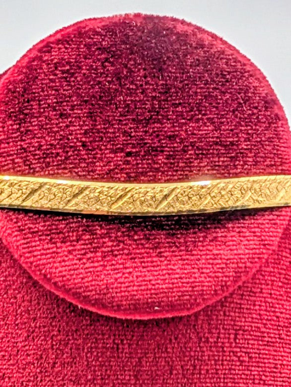 Vintage 14kt Double Sided Diamond-cut 14kt Solid Gold Herringbone V Necklace
